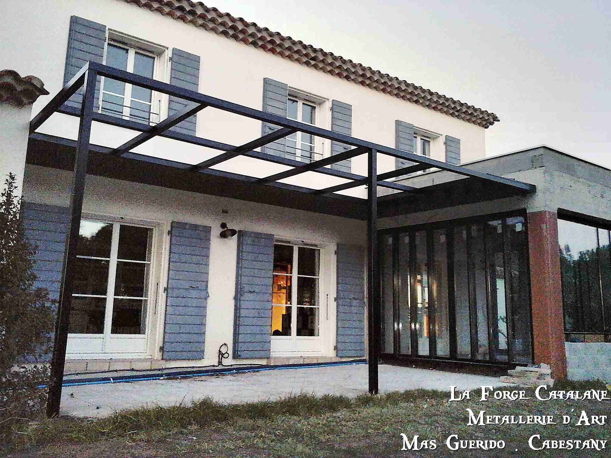 pergola moderne partie tolee caisson laine de roche forge catalane 2.jpg